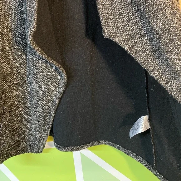 Banana Republic Cardigan- women’s M - Picture 3 of 6